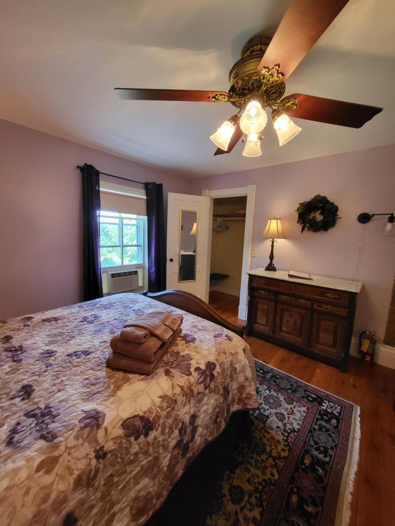 The Fox And The Grapes Bed and Breakfast Lodi Εξωτερικό φωτογραφία