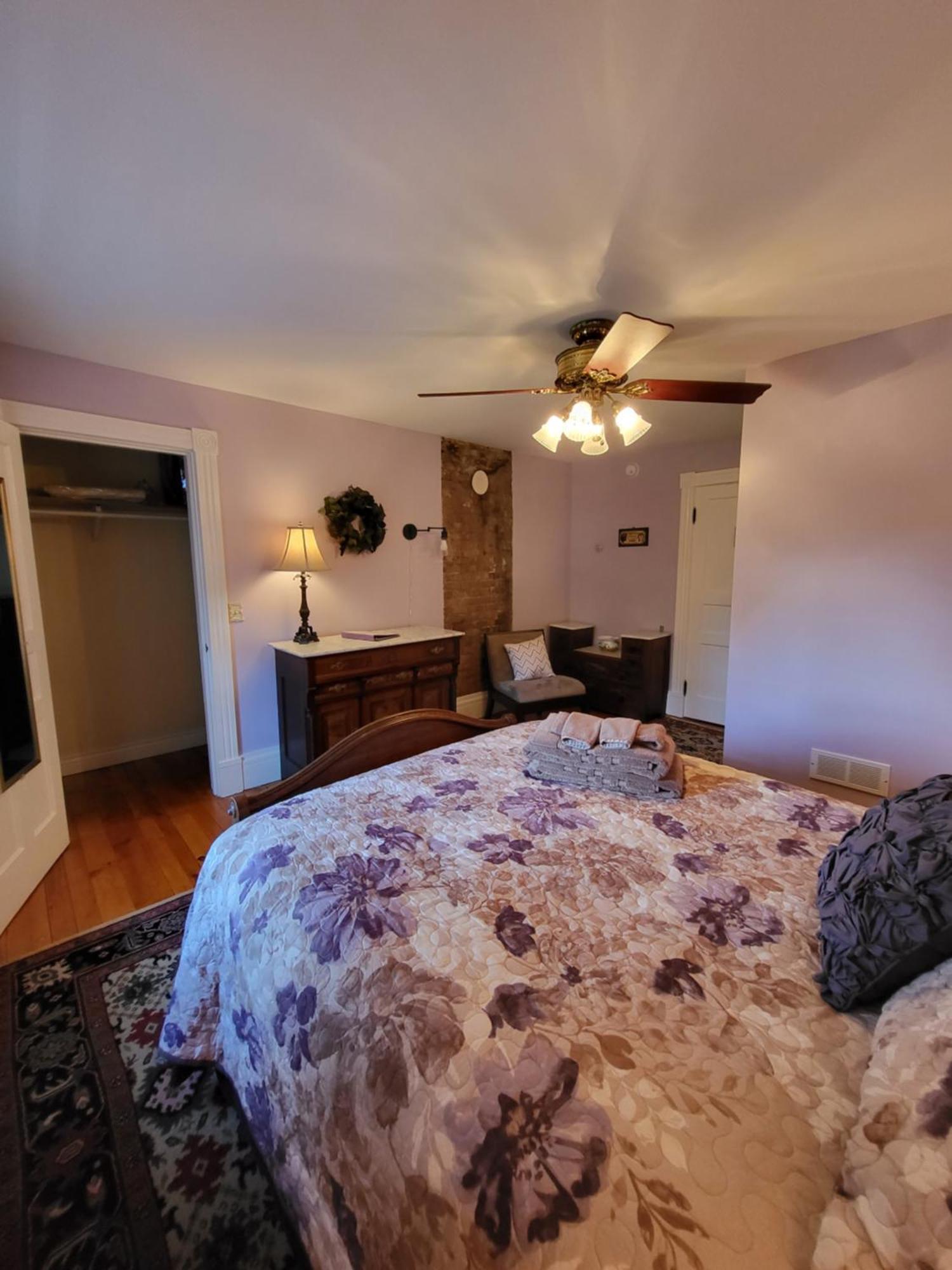 The Fox And The Grapes Bed and Breakfast Lodi Εξωτερικό φωτογραφία