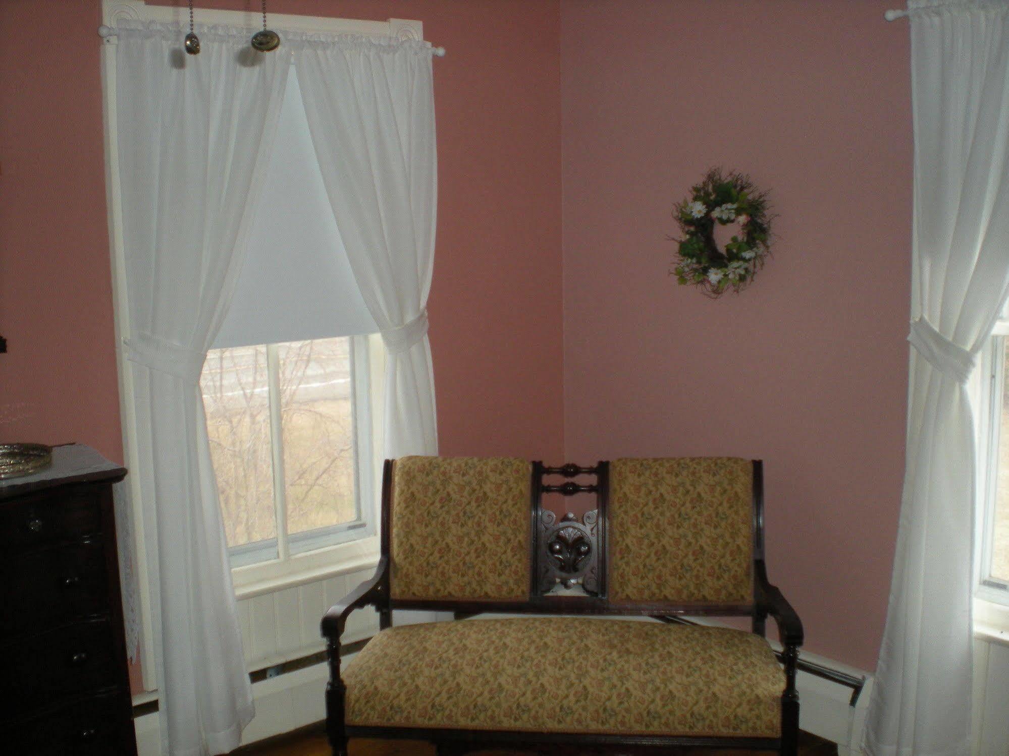 The Fox And The Grapes Bed and Breakfast Lodi Εξωτερικό φωτογραφία
